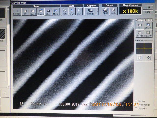 日立 S-3000N(走査電子顕微鏡 SEM)の動作確認(18万倍の観察像)