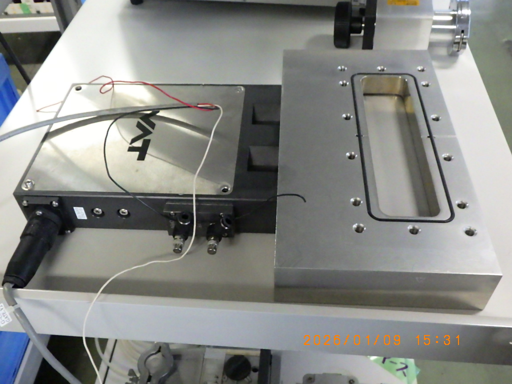 F02-114161/1  02006-CA24-1001の在庫写真