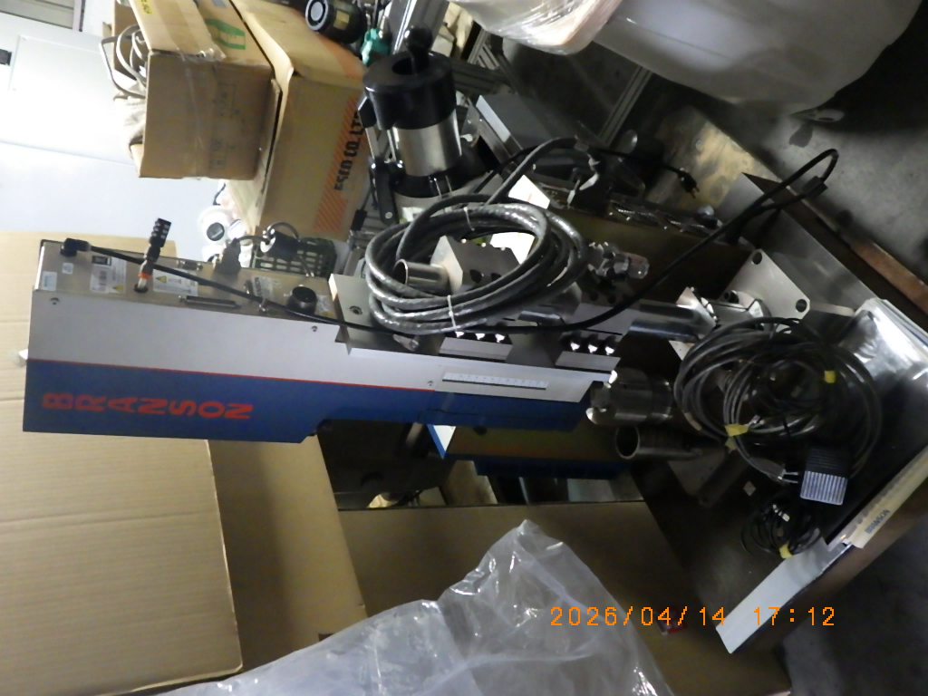 2000　aedの在庫写真