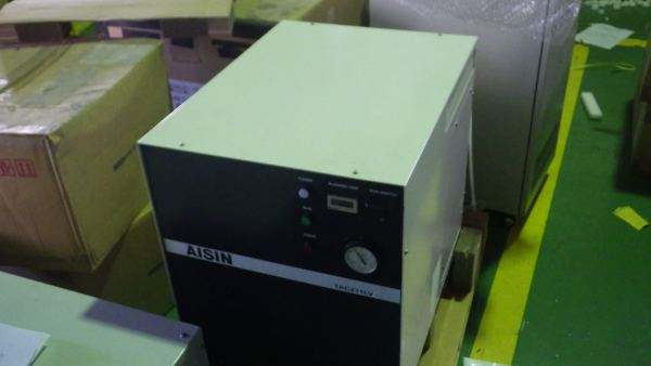 TAC411LVの在庫写真