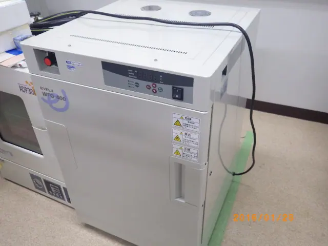東京理化器械 Eyela WFO-400 外観写真(1/2)
