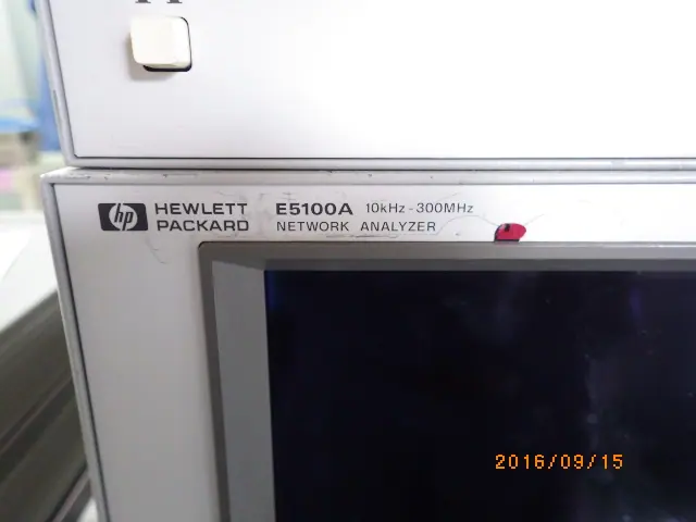 キーサイト(HP/アジレント) Keysight E5100A 銘板写真(2/2)