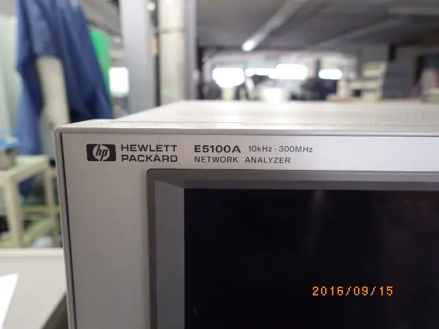 キーサイト(HP/アジレント) Keysight E5100A 銘板写真(2/2)