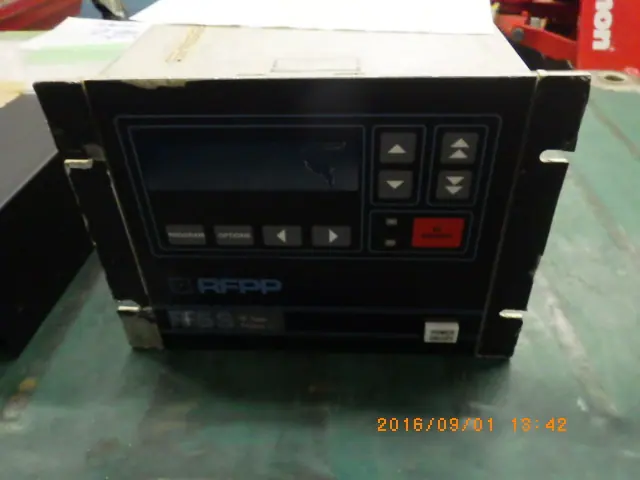 RF POWER PRODUCTS RF-5S 外観写真(1/2)