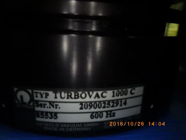 ライボルト Leybold Turbovac1000C 銘板写真(2/2)