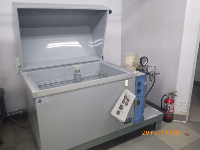 スガ試験機 CASSER-TSO-3 外観写真(1/2)