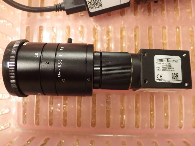 Baumer VCXU-63M 外観写真(1/2)