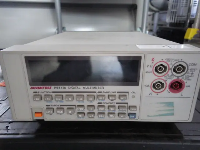 アドバンテスト/ADC Advantest R6441A 外観写真
