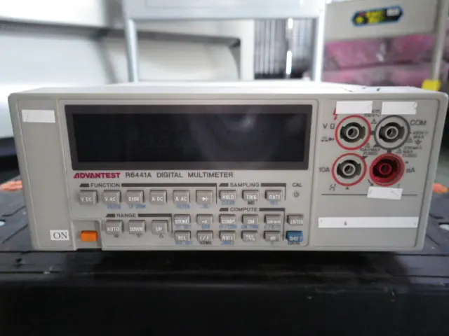 アドバンテスト/ADC Advantest R6441A 外観写真