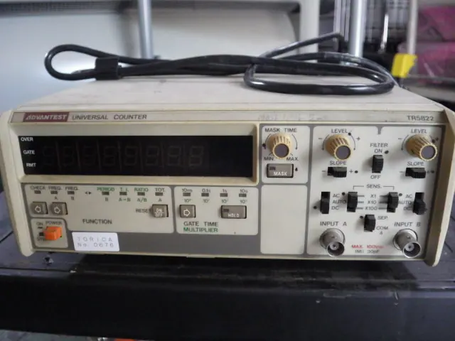 アドバンテスト/ADC Advantest TR5822 外観写真