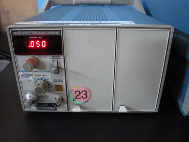 テクトロニクス Tektronix SG503 外観写真(1/2)