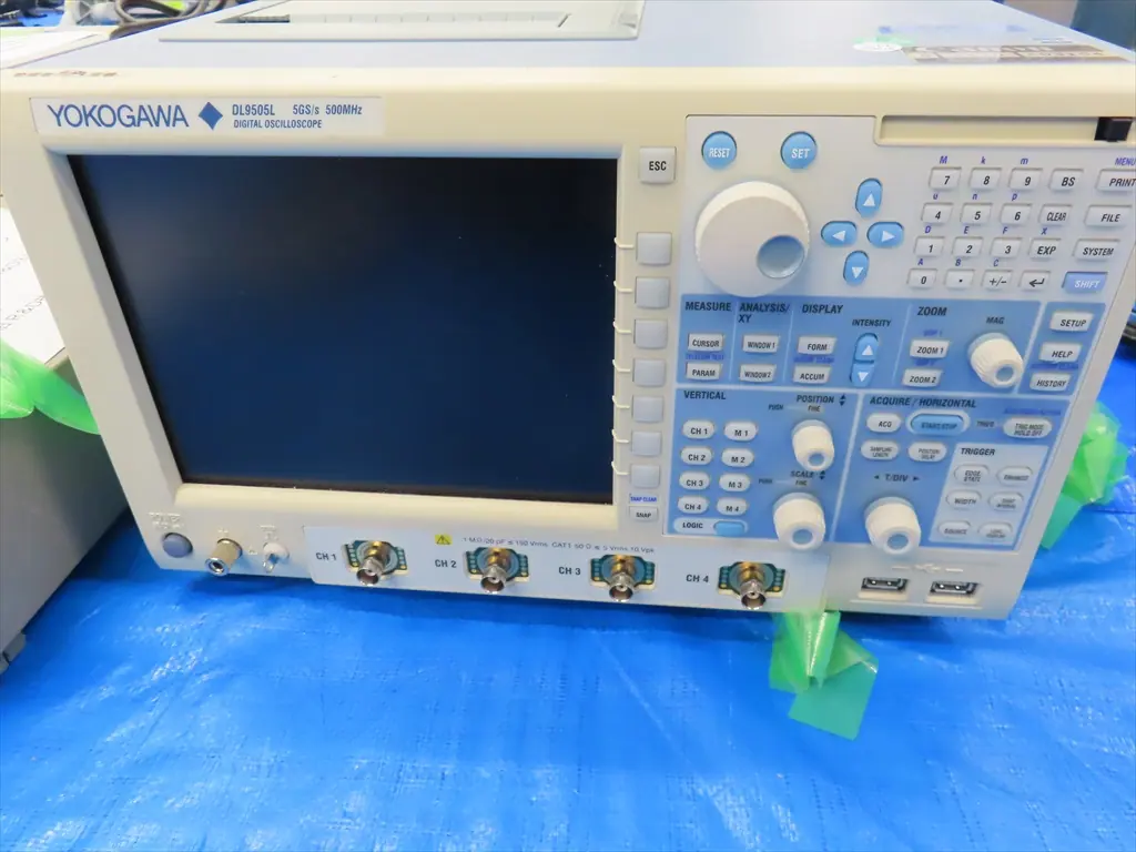 横河電機/横河計測 Yokogawa DL9505L 外観写真(1/8)