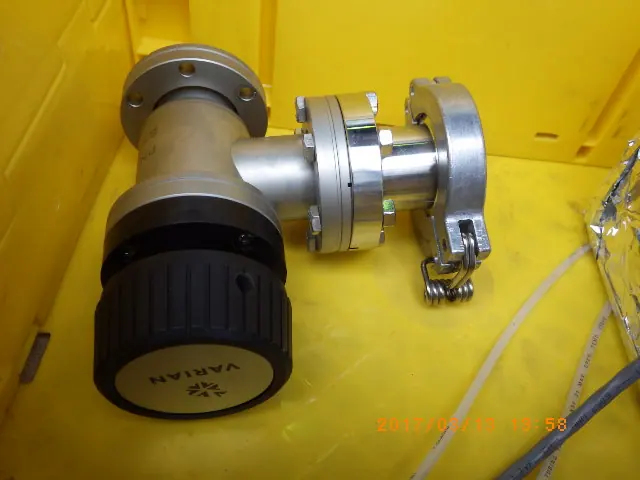 バリアン Varian ICF70 外観写真