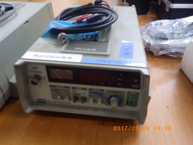 フルーク FLUKE 8922A 外観写真(1/2)