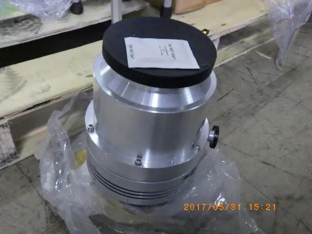 ライボルト Leybold TURBOVAC360H 外観写真(1/2)