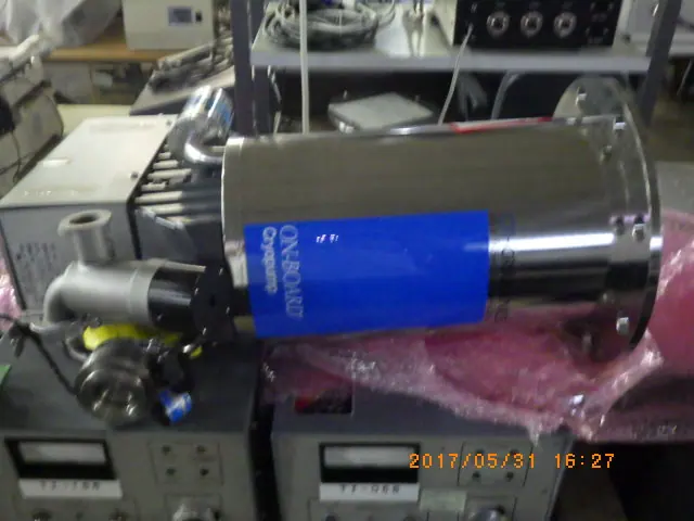 CTI-CRYOGENICS ONBOARD 8R 外観写真(1/2)