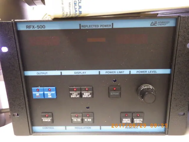 アドバンスドエナジー AE RFX-500 外観写真(1/2)