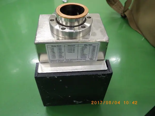 Gamma Vacuum 20S 外観写真(1/2)