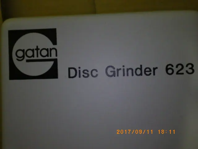 Gatan model623 銘板写真(2/2)