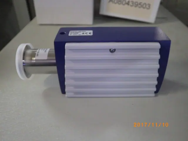 インフィコン Inficon BPG400 外観写真(1/2)