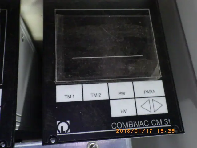 ライボルト Leybold COMBIVAC CM31 外観写真(1/2)