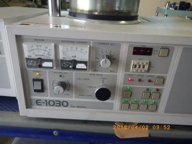 日立 Hitachi E-1030 銘板写真(2/2)