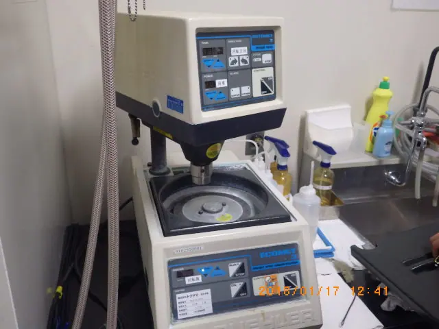 ビューラー BUEHLER ECOMET3 外観写真(1/2)