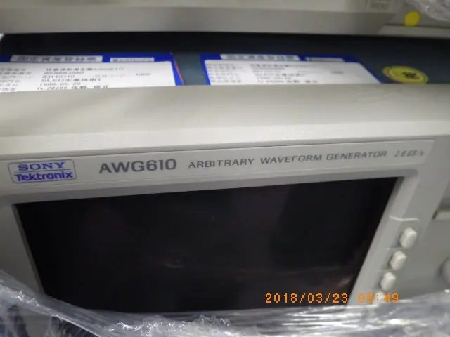 ソニーテクトロニクス AWG610 銘板写真(2/2)