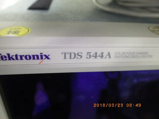 テクトロニクス Tektronix TDS544A 銘板写真(2/2)