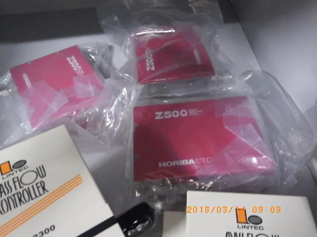 堀場エステック Stec SEC-Z542KV 外観写真(1/2)