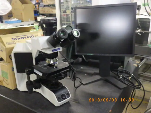 オリンパス Olympus BX43F 外観写真(1/2)