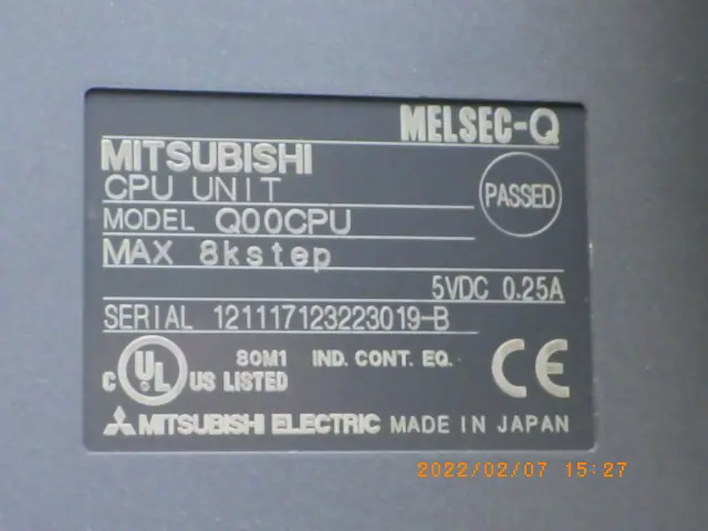 三菱電機 Mitsubishi Q00CPU/Q61P 銘板写真(2/3)