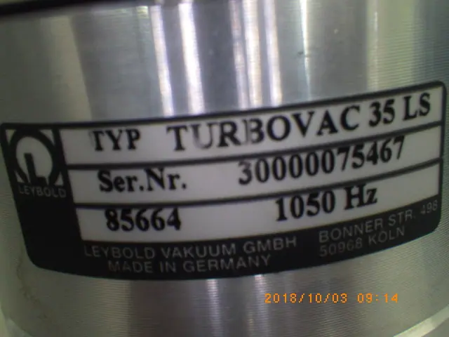 ライボルト Leybold Turbovac35LS 銘板写真(2/2)