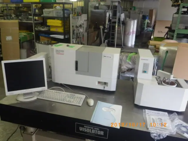島津製作所 Shimadzu SALD-2200 外観写真(1/2)