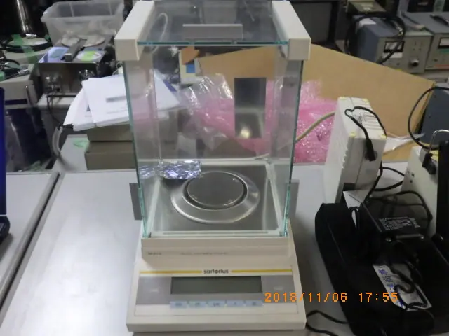 ザルトリウス Sartorius BP211D 外観写真(1/2)