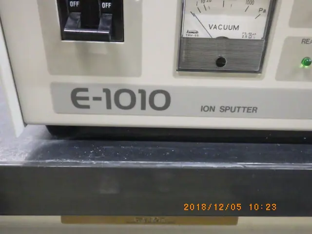 日立 Hitachi E-1010 銘板写真(2/2)
