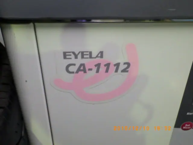 東京理化器械 Eyela CA-1112 銘板写真(2/2)