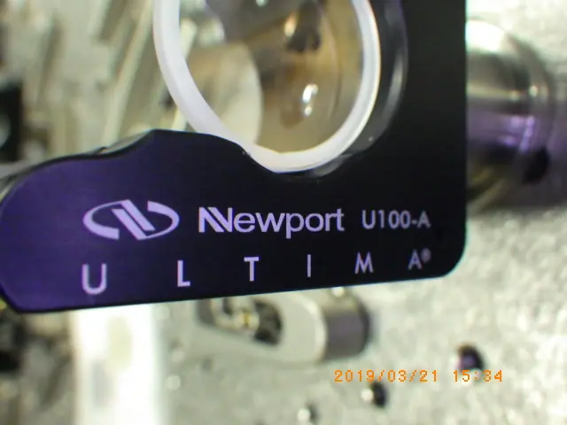 Newport レンズホルダー 銘板写真(2/2)