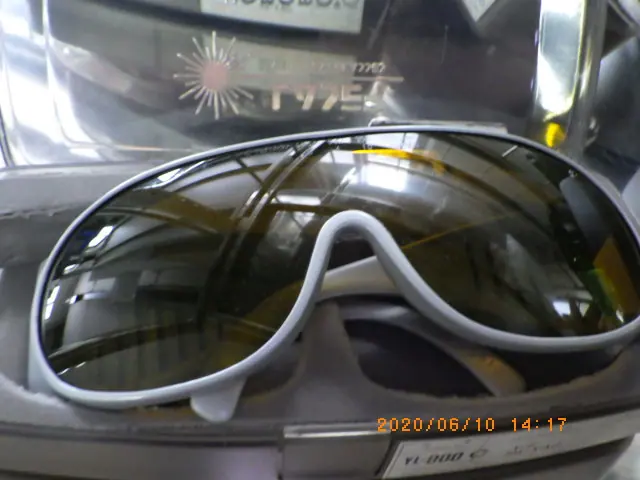 山本光学 YL-900C 外観写真(1/2)