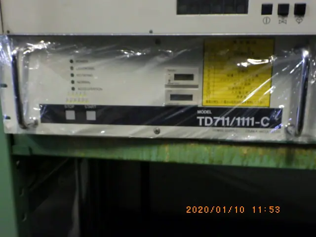 大阪真空機器製作所 TD711/1111-C 外観写真(1/2)