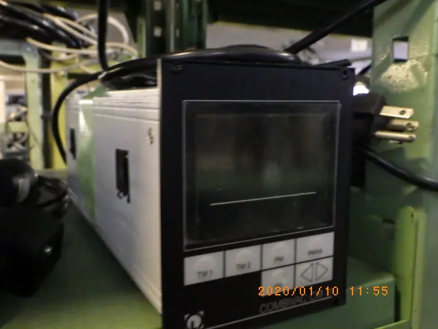 ライボルト Leybold COMBIVAC CM31 外観写真(1/2)