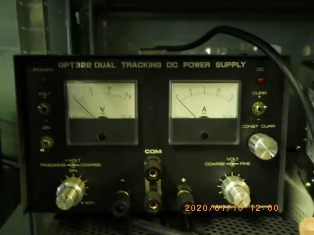 高砂製作所 Takasago GPT322 DUAL TRACKING DC POWER SUPPLY 外観写真(1/2)