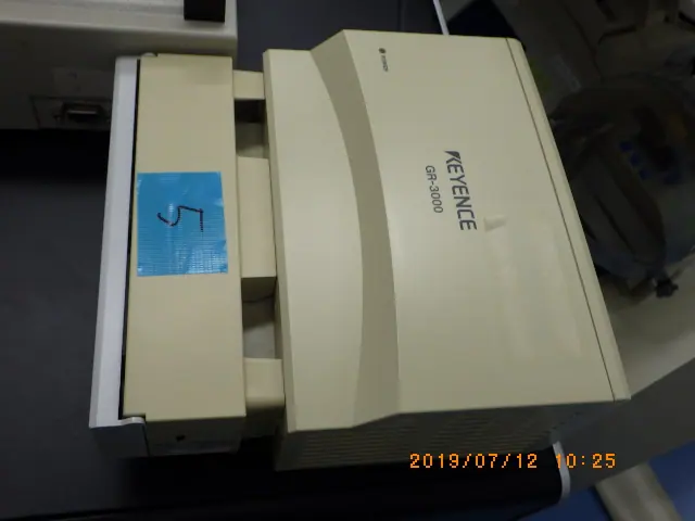 キーエンス Keyence GR-3000 外観写真(1/2)