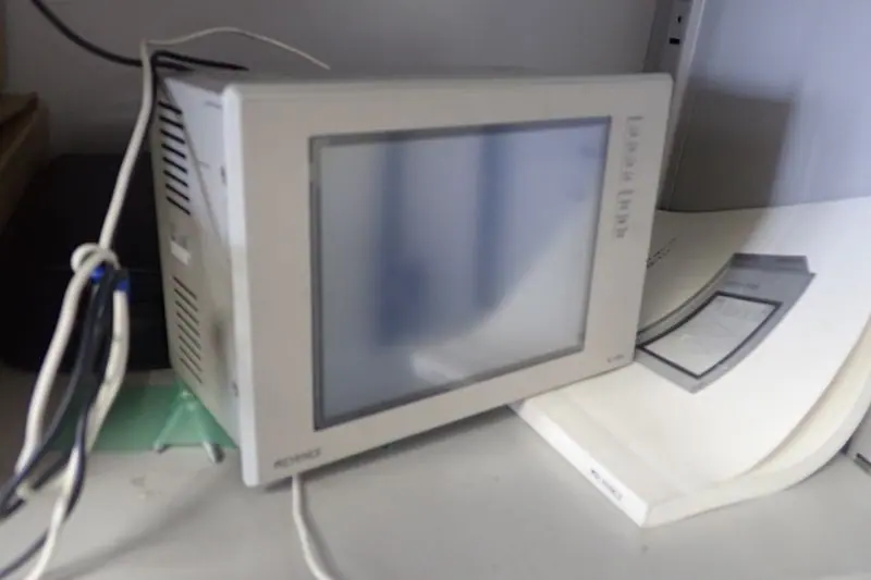 キーエンス Keyence RJ-800 外観写真(1/2)