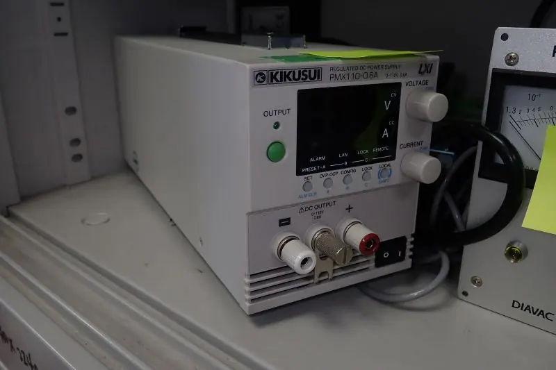 菊水電子工業 Kikusui PMX110-0.6A 外観写真(1/2)
