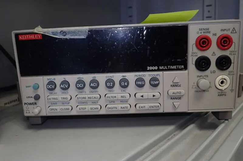ケースレイ Keithley 2000 外観写真(1/2)