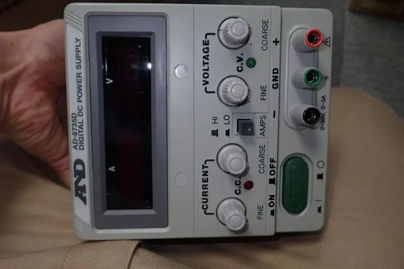 エーアンドディ A&D AD-8735D 外観写真(1/2)