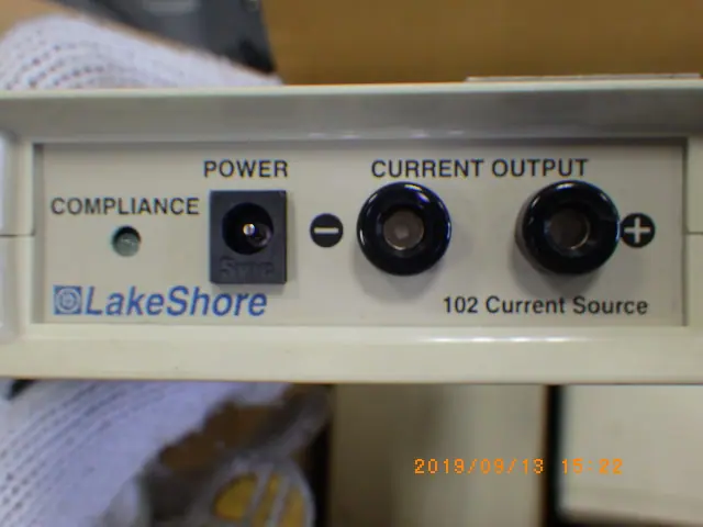 LakeShore 102 Current Source 銘板写真(2/2)