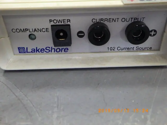 LakeShore 102 Current Source 銘板写真(2/2)