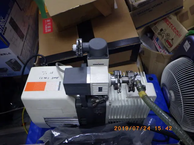 アルカテル Alcatel 2005SD 外観写真(1/2)